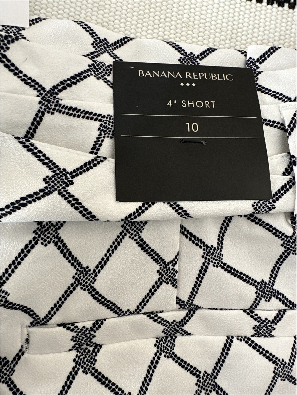New, Banana Republic high waisted paperbag waist shorts women's size 10 - Picture 5 of 5